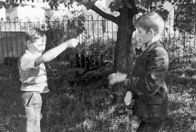 Robert and John Dinsdale.JPG - Robert and John Dinsdale playing conkers.